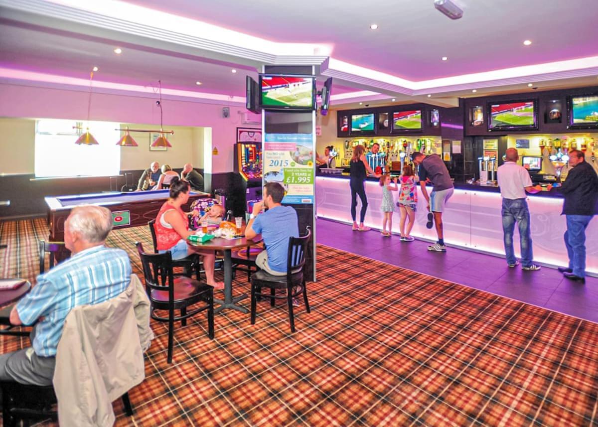 Robin Hood Rhyl Hotel Екстериор снимка